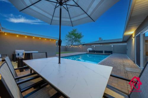 Northeast Heights House | Charm of the Grande Oasis - An Irvie Home