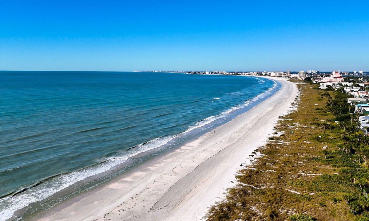Pass-a-Grille House | Charming 1930s Bayside Bungalow in Spanish Triplex - 1 Minute from Best Beach