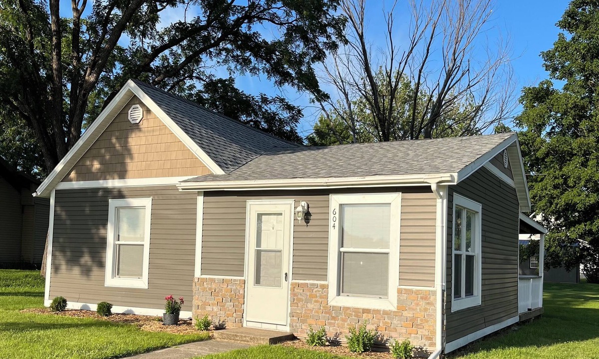 Collins House | Charming 2-bedroom house in Collins with AC, WiFi