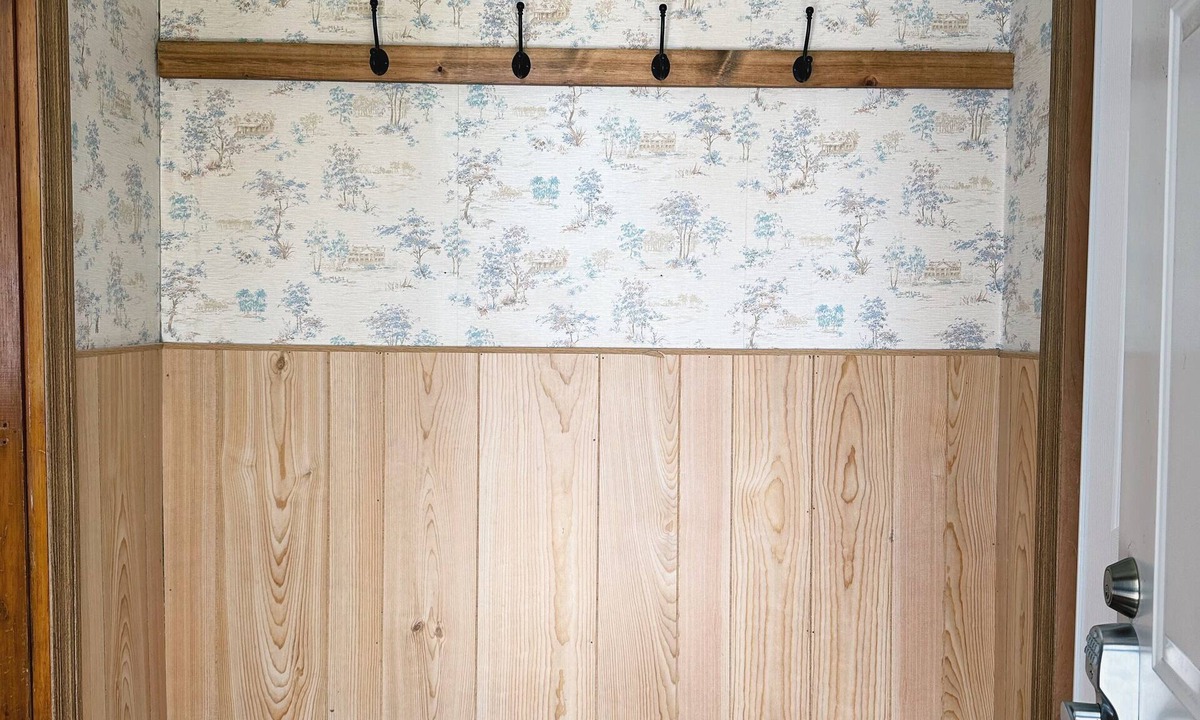 Germfask House | Charming 2-Bedroom Retreat in Curtis, Michigan