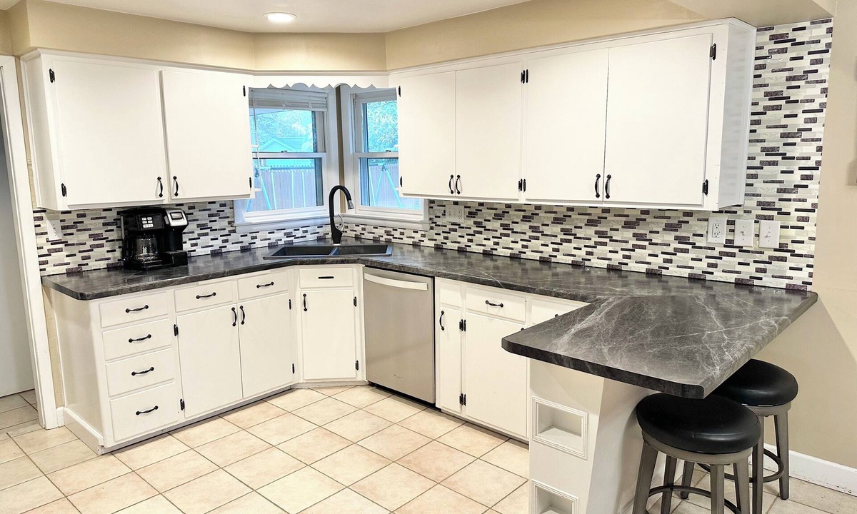 Ashwaubenon House | Charming 3-bedroom house near Lambeau