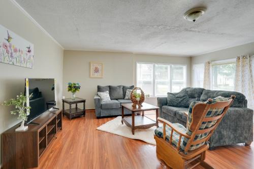 Butler House | Charming & Convenient Home in Butler