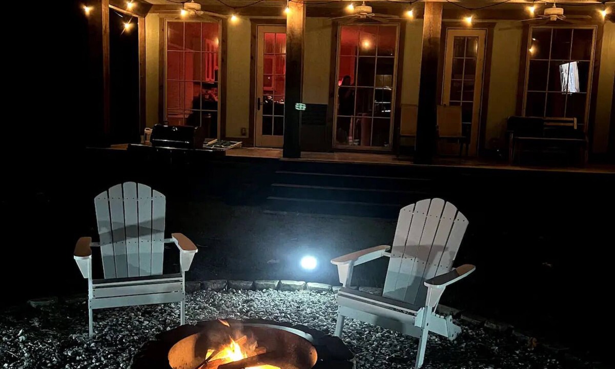 Theodore Cottage | Charming cottage on the Bay! Minutes from Dauphin Island!