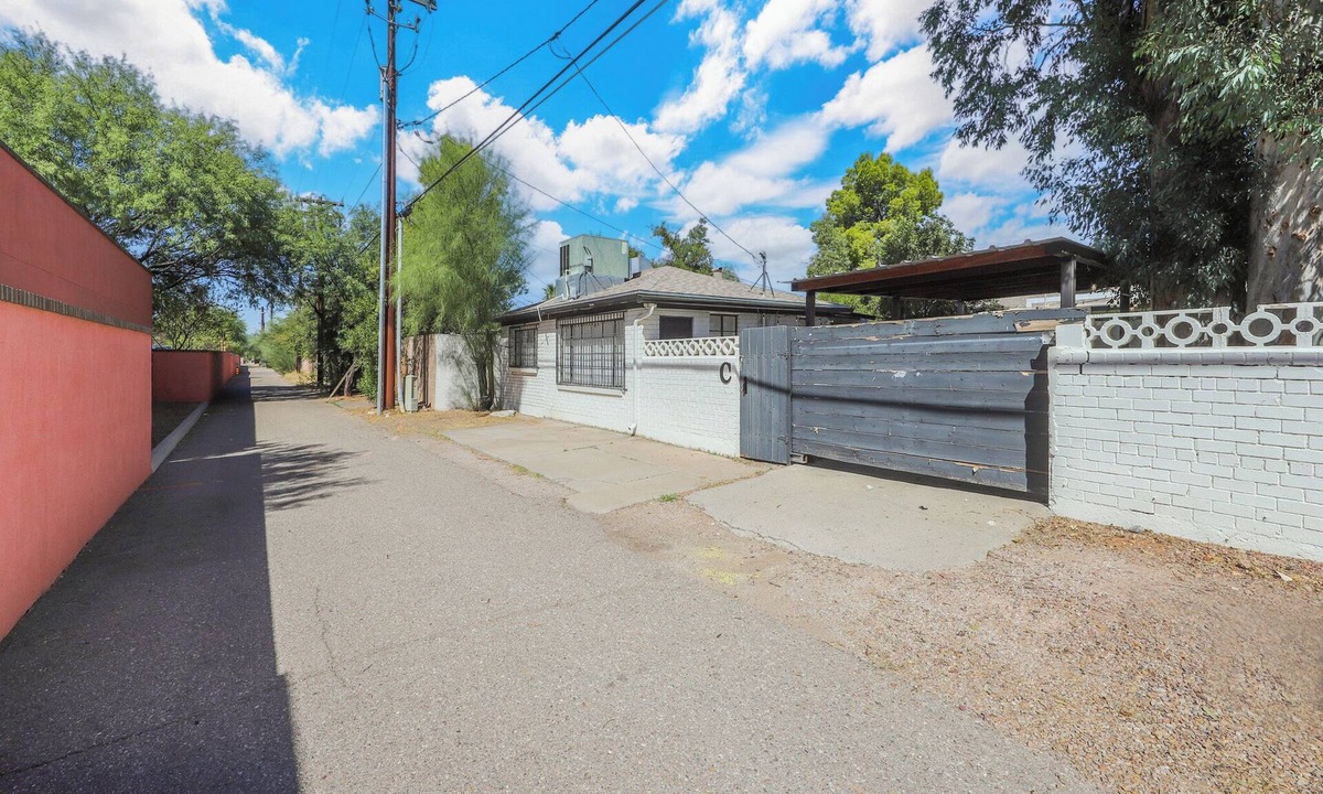 Sam Hughes Cottage | Charming cottage with WiFi and AC in delightful Tucson