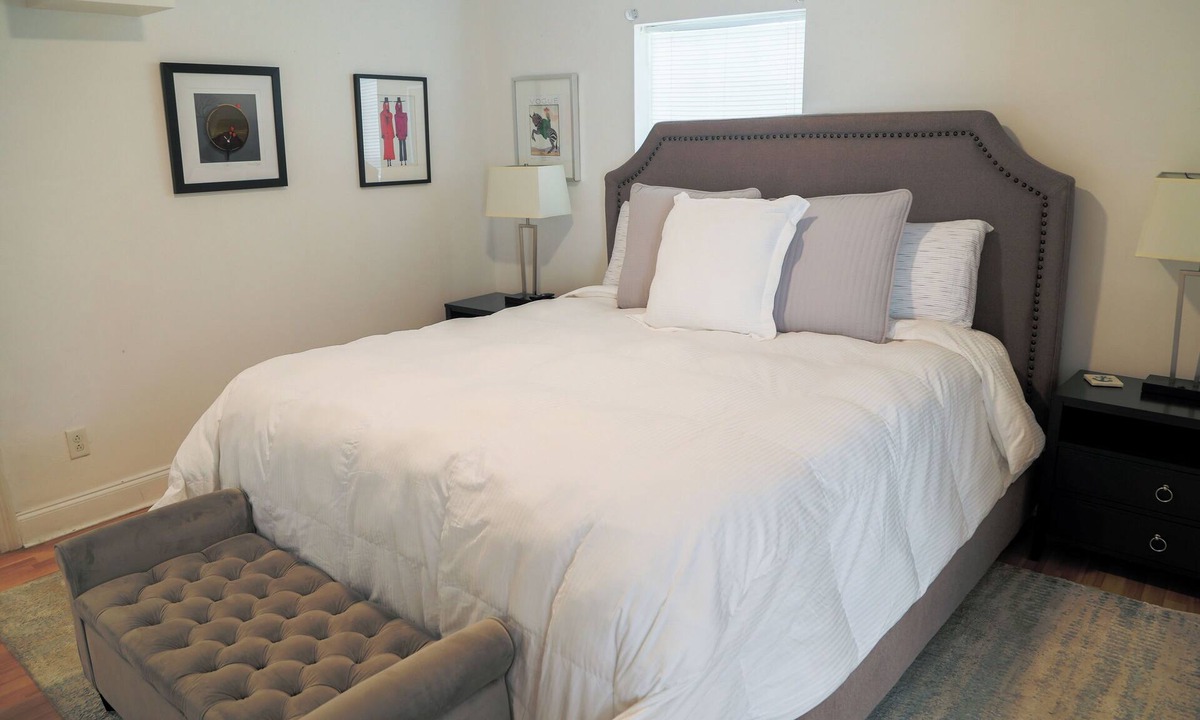 Downtown Cottage | Charming downtown cottage in historical Pensacola!