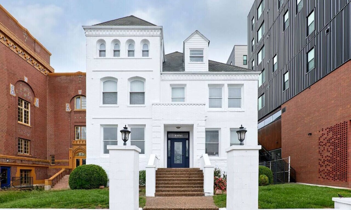 Grand Center Apartment | Charming Historic Apt near SLU - Apt C