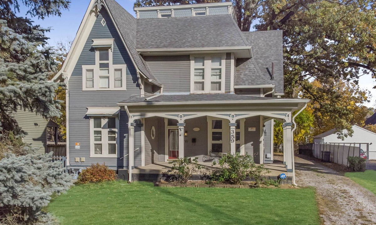 Irvington House | Charming Irvington Duplex | Spacious | Near Downtown