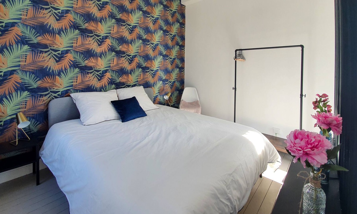 Saint-Nicolas Apartment | Charming studio with a view of the Abbaye-aux-Hommes