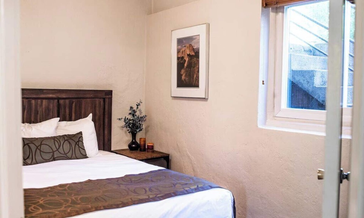 Mariposa House | Charming Yosemite Basecamp + Walk to Downtown