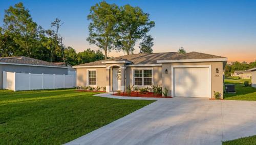 Citrus Springs House | Citrus Springs 3BR - Gulf & Springs 30 Min