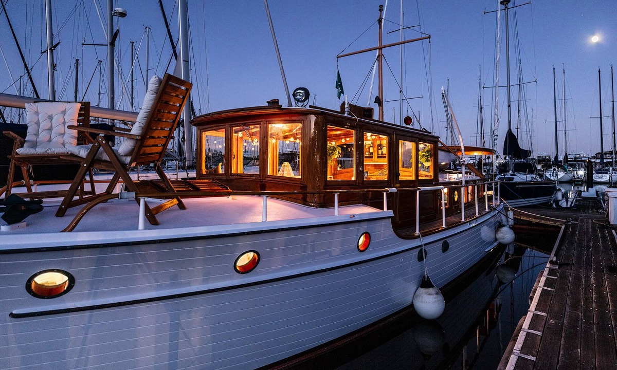 Sausalito Boat Rental | Classy, Century-Old San Francisco Bay Yacht w/optional cruise to Golden Gate