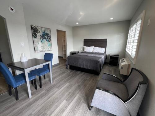 El Rancho Hotel | Cloud 9 Inn - El Ciello Inn