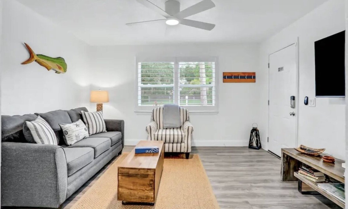 Edgewater Cottage | Coastal Cottage Close to New Smyrna Beach