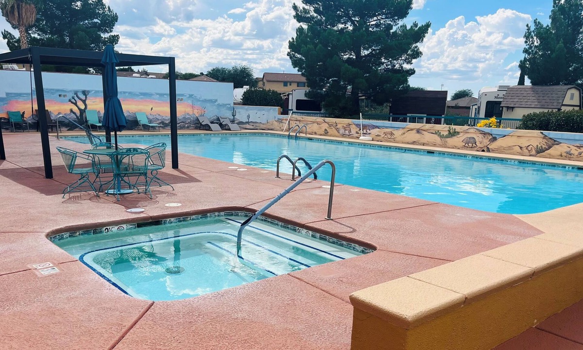 Pomerene Cottage | Cochise Resort Getaway! A place to relax & unwind, or explore Southwestern AZ.