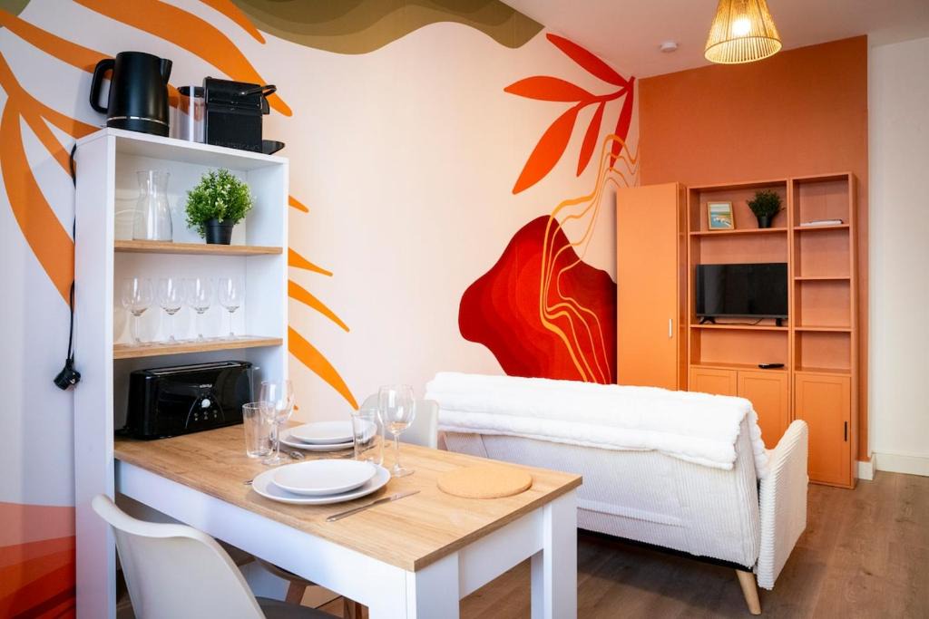 Quartier du chateau Apartment | Cocon coloré - centre de Caen - tout à pied