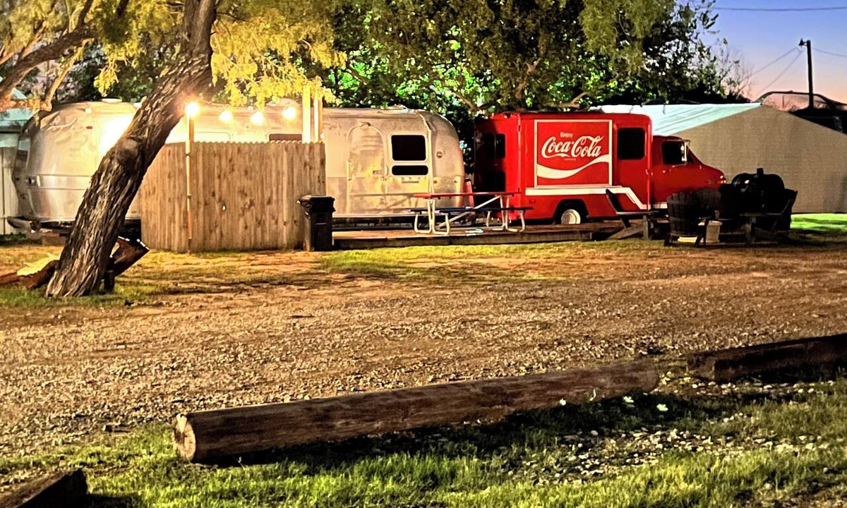 Graford House | Coke and a Smile close to Rocker B w/ hot tub
