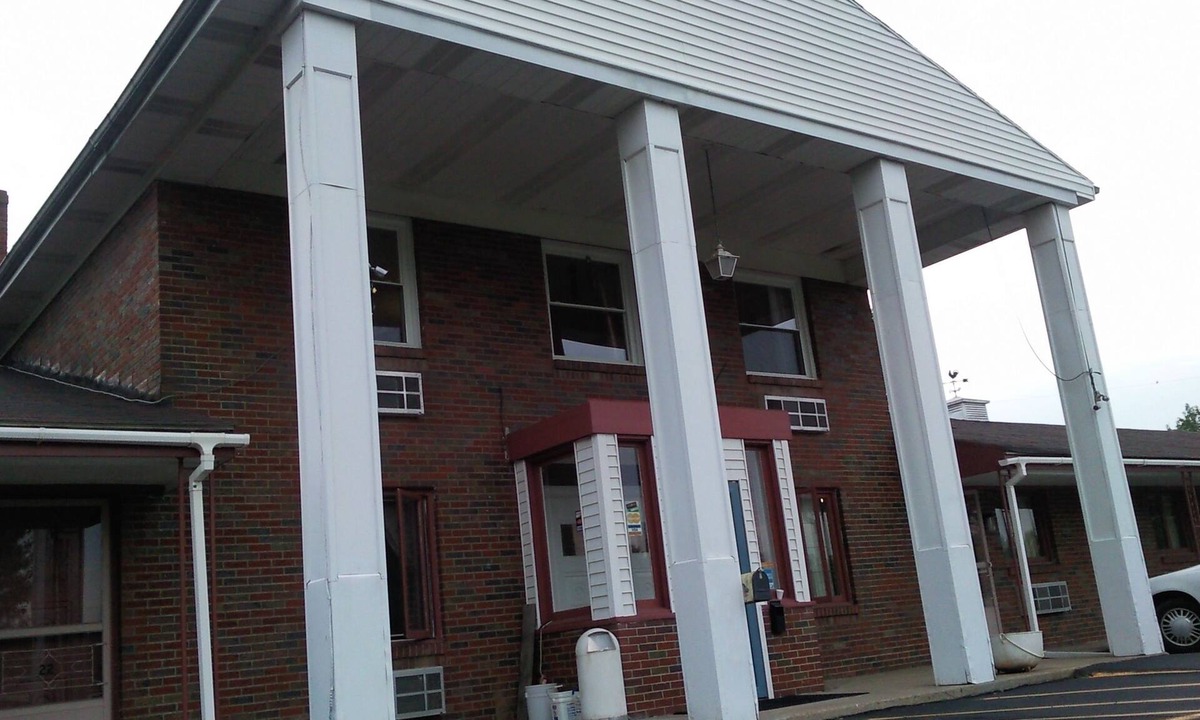 Mercer Hotel | Colonial Inn Motel