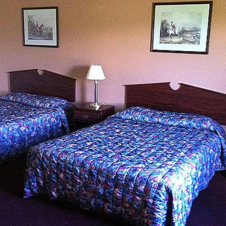 Columbus Junction Hotel | Columbus Motel