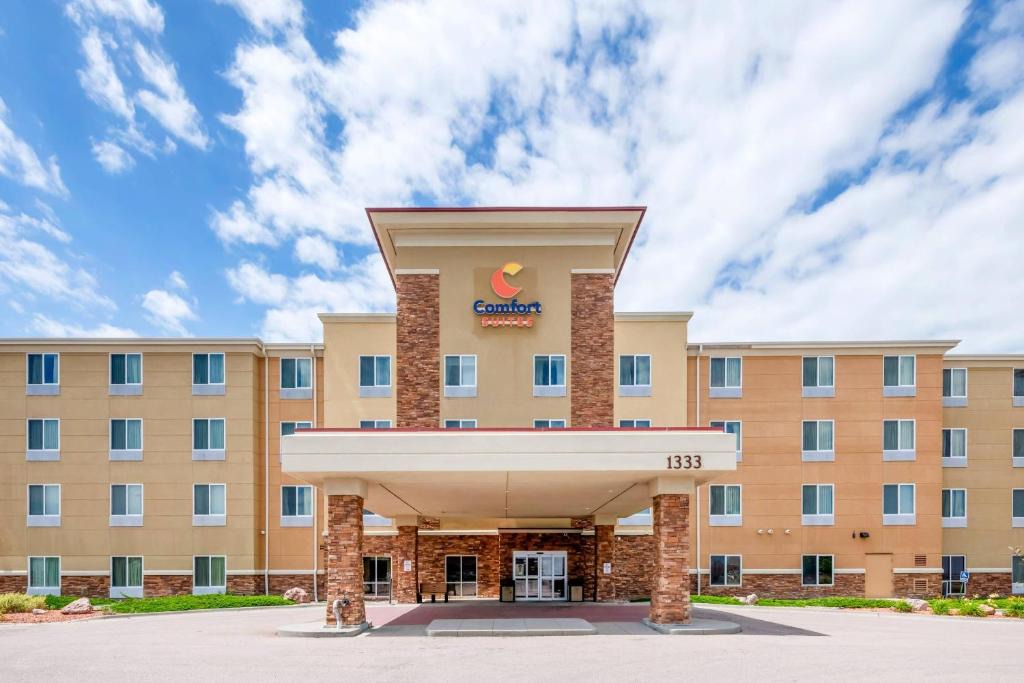 Rapid City Hotel | Comfort Suites Conference Center Rapid City