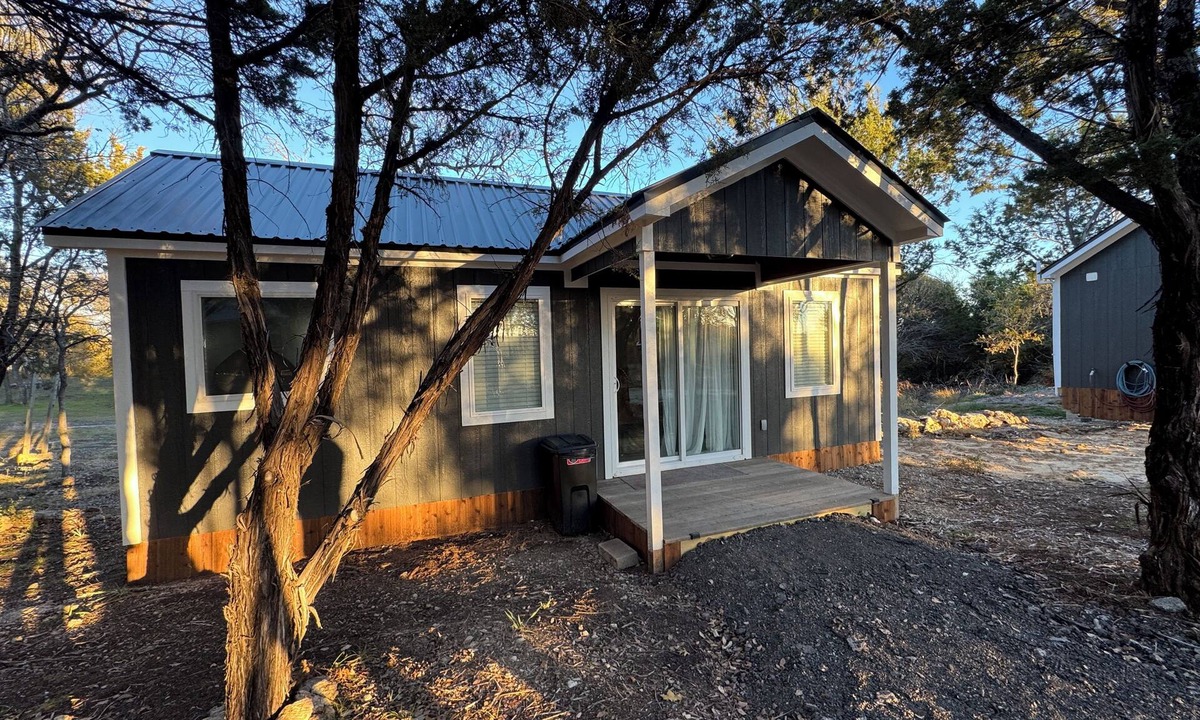 Weatherford Cabin | Comfortable and inviting cabin in the serene country setting of Weatherford