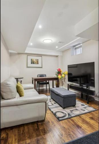 Mount Pleasant Apartment | Comfortable & Cozy 2BR Hideaway Basement Appartment