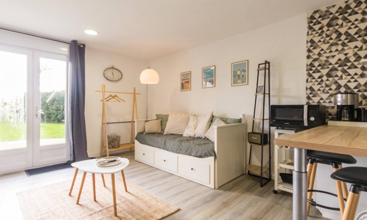 Saint-Come-du-Mont Apartment | Comfortable studio for 2 in the heart of the Cotentin Marshes
