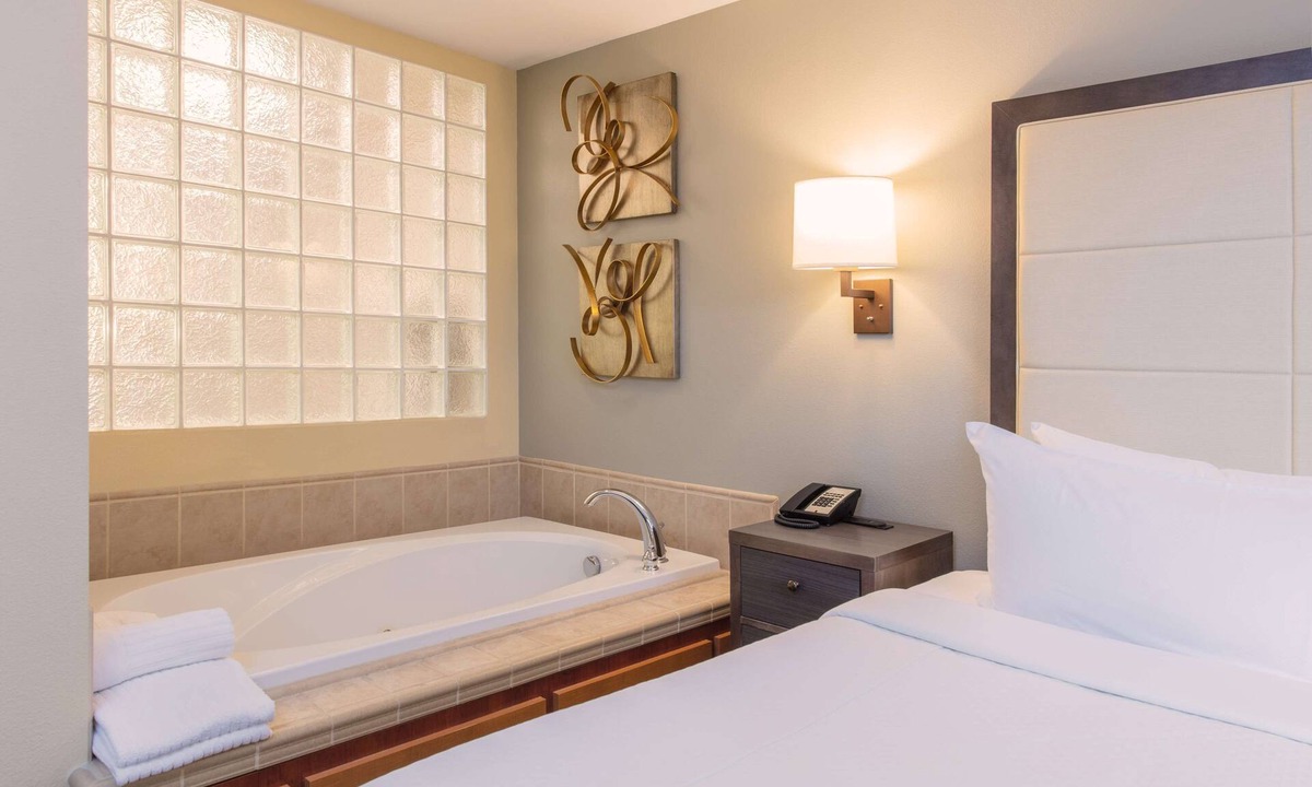 Appleton Hotel | CopperLeaf Hotel BW Premier Collection