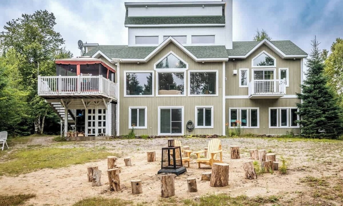 Nominingue Cottage | Cottage on Lac Blanc - Laurentians