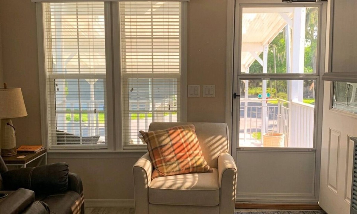 Leesburg House | Cozy 1-bedroom mobile home in charming Leesburg 55+ community