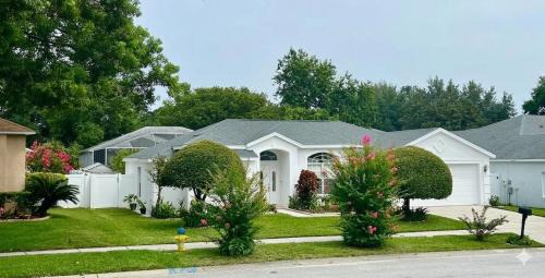Valrico House | Cozy and Comfortable Spacious Home 3-Bed 2-Bath Sleeps 7