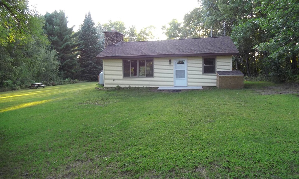 Brazeau Cabin | Cozy cabin close to White Potato Lake, 4-Wheeler and snowmobile trails