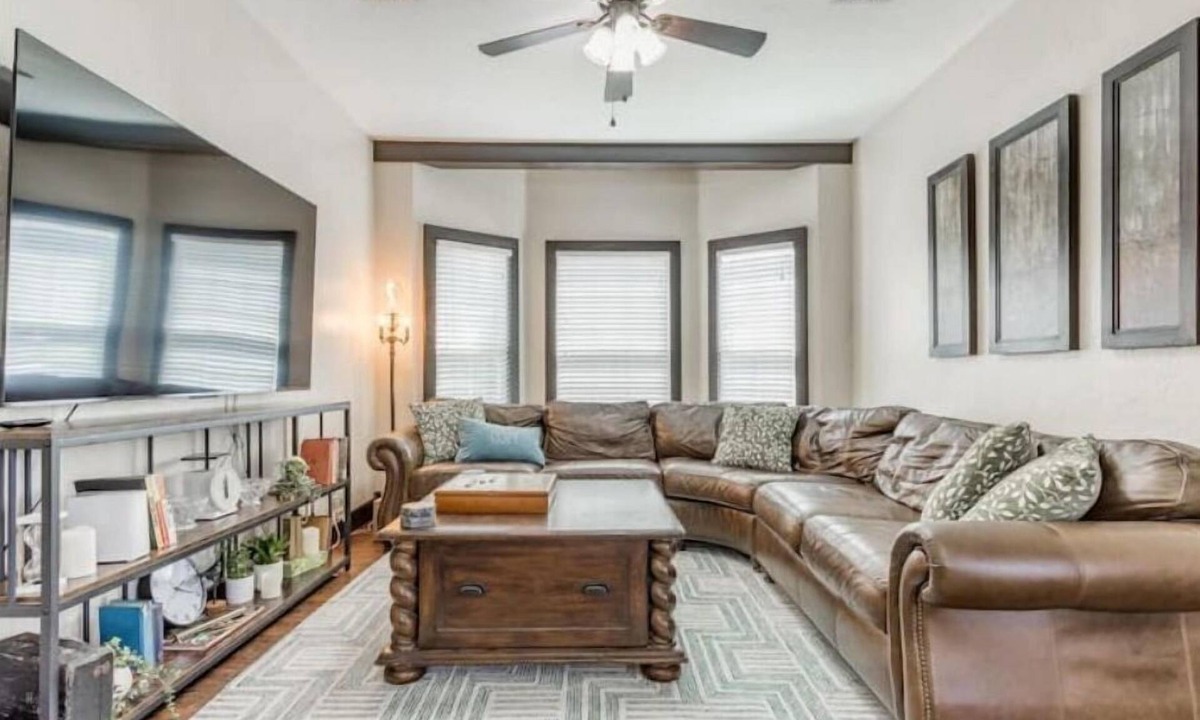 Norman House | Cozy Campus Corner