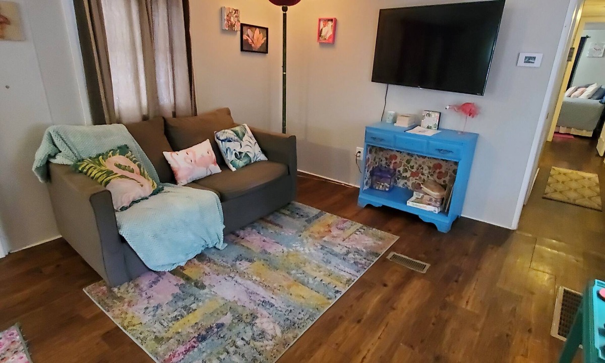 West Monroe House | Cute 2br/1ba close to everything