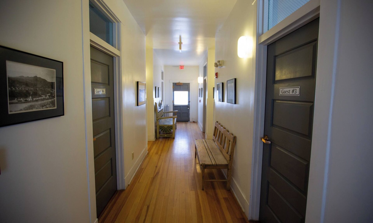 Truth or Consequences Cabin | Dam Site Lodge