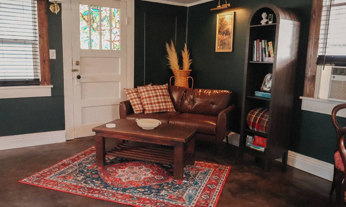 Downtown House | Dark Academia Hideaway - Walkable Downtown Pensacola - 1BR