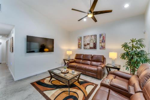Holly Hill House | Daytona Beach Vacation Home ~ 4 Mi to Main St Pier