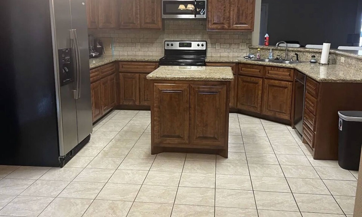 Voth House | Delightful 4-bedroom house with AC in Beaumont