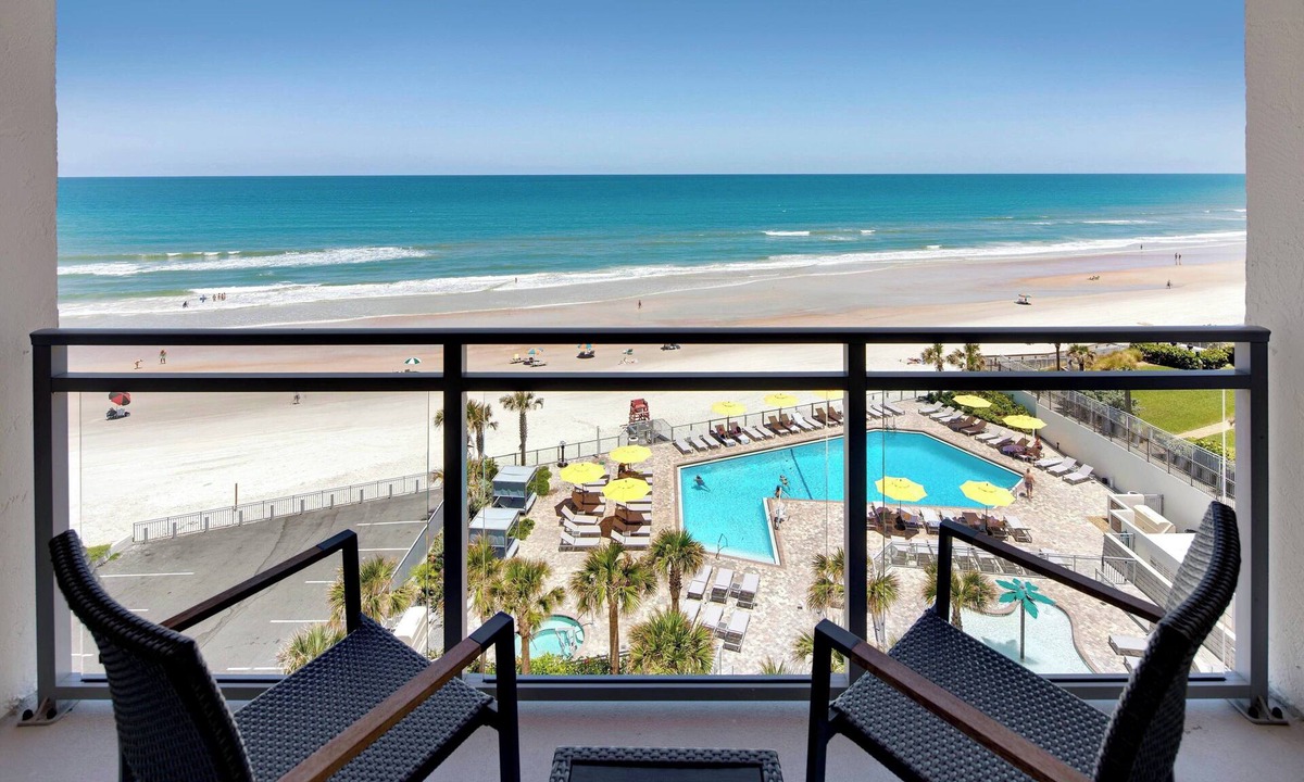 Daytona Beach Shores Hotel | Delta Hotels by Marriott Daytona Beach