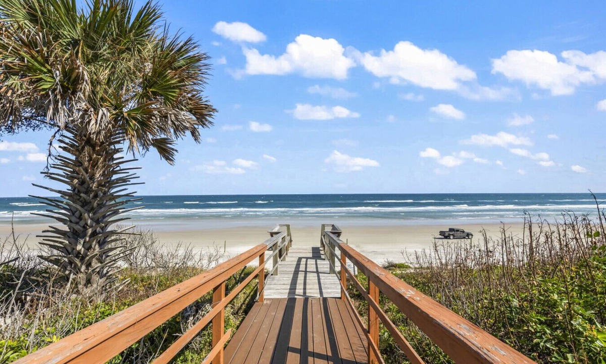 River Ridge Estates House | Direct Oceanfront Massive Home