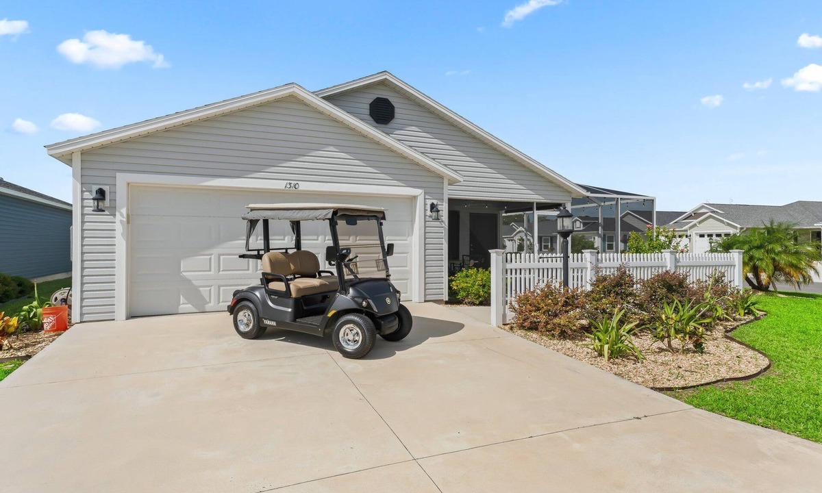 Wildwood Villa | Discover Your Florida Getaway in the Village of Hawkins!