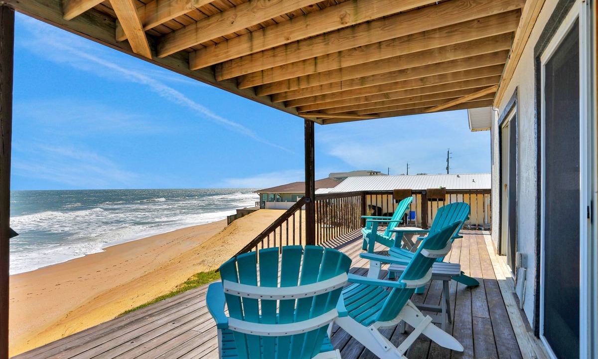 Painters Hill House | Dog-friendly beachfront home with beach access, deck, fireplace, W/D, AC