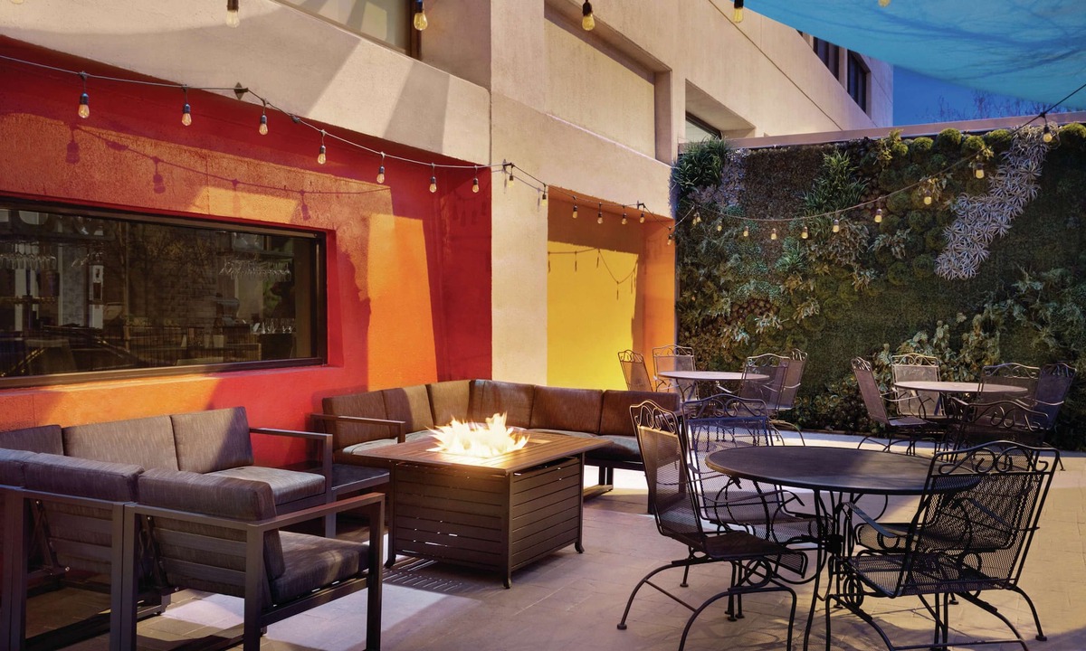 Downtown Albuquerque Hotel | DoubleTree by Hilton Hotel Albuquerque