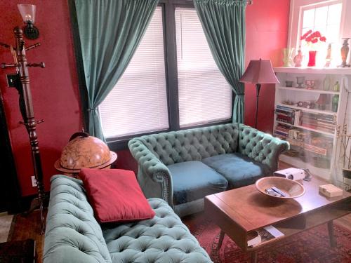 Lafayette House | Dr. Yaple's Art Deco House