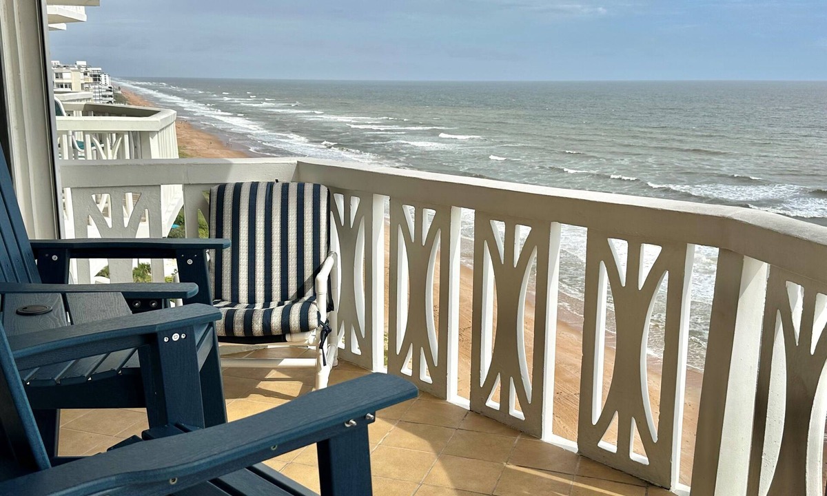 Ormond-by-the-Sea Condo | Dreams Come True! Charming 2-bedroom beachfront condo in delightful Ormond Beach