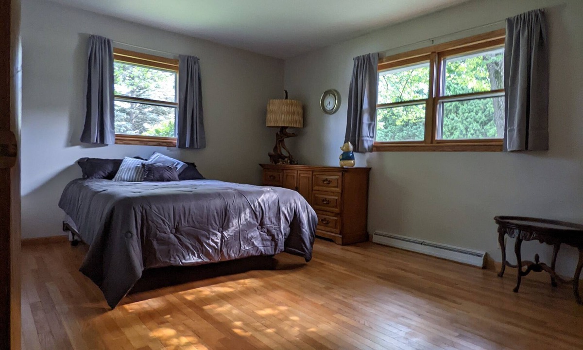 Oshkosh House | EAA rental