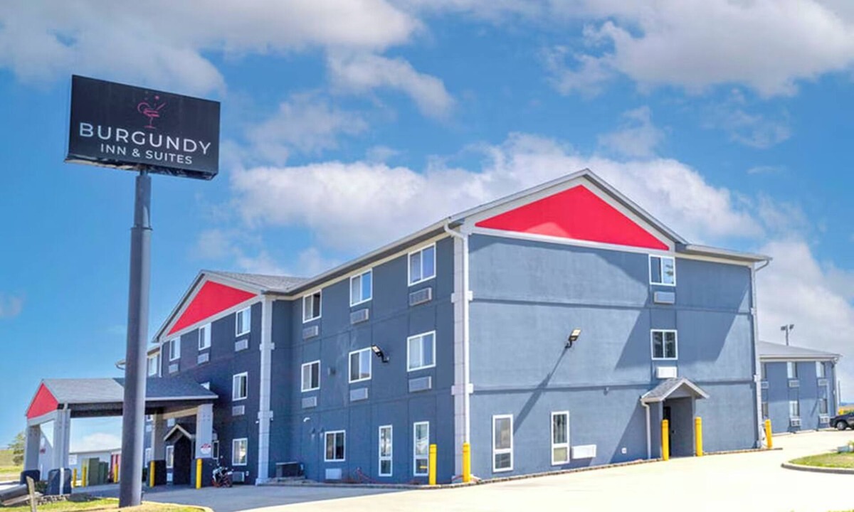 El Paso Hotel | El Paso Location Made Easy | Affordable & Clean Family Stay |4 Units