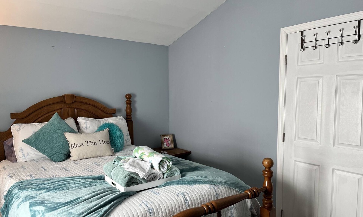 Albany Apartment | Entire Space: 2BR-2BA, Private Entry, Business & Family Ready