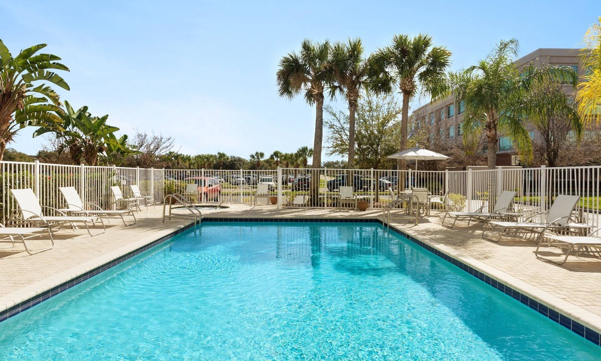 Tampa Condo | Equipped Suite Mobility Accessible Suite! 24h Business Center + Free Breakfast