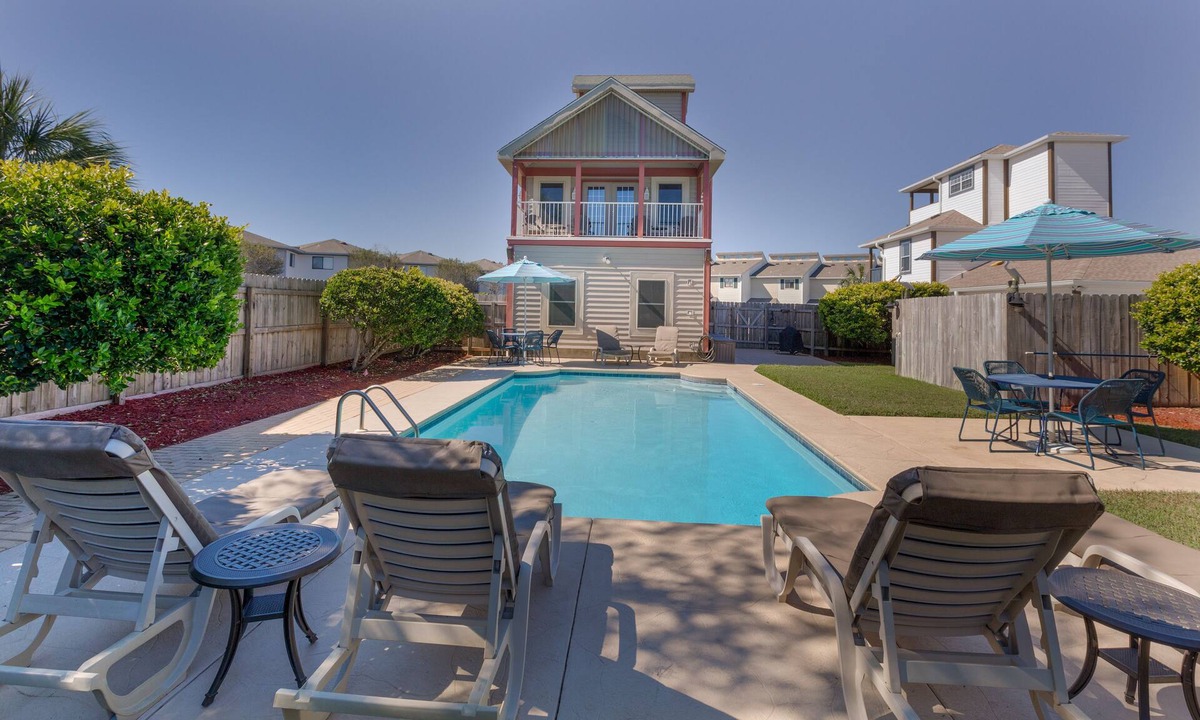 Miramar Beach House | Experience tranquility steps away from Miramar Beach