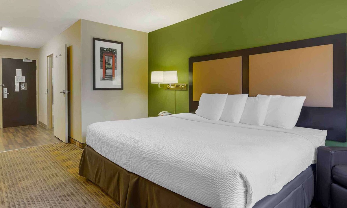 Orange Prairie Hotel | Extended Stay America Select Suites - Peoria - North